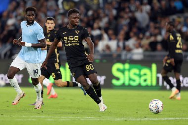 Roma, İtalya 16.09.2024: İtalyan futbol şampiyonluğu sırasında Verona 'dan Alphadjo Cisse Serie A Enilive 2024-2025 karşılaşmasında SS Lazio Hellas Verona' ya karşı Eylül 2024 'de Roma' daki Stadio Olimpico 'da oynanan karşılaşma.