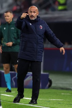 Bologna, İtalya 18.09.2024: Vincenzo Italiano teknik direktörü UEFA Şampiyonlar Ligi 2024-2025, birinci gün, futbol maçı Bologna FC 1909 - Shakhtar Donetsk Renato Dall 'Ara Stadyumu, Eylül 2024.
