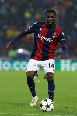 Bologna, İtalya 18.09.2024: Samuel Iling-Junior of Bologna UEFA Şampiyonlar Ligi 2024-2025, birinci gün, futbol maçı Bologna FC 1909 - Shakhtar Donetsk Renato Dall 'Ara Stadyumu, Eylül 2024.