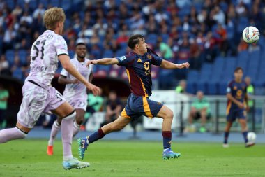 Roma, İtalya 22,09.2024: İtalyan futbolcu Niccolo Pisilli İtalya Futbol Şampiyonası Serie A Enilive 2024-2025 maçında AS Romanlar Udinese Calcio 'ya karşı Roma' daki Stadio Olimpico 'da.
