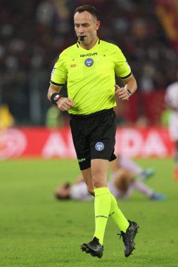 Roma, İtalya 22.09.2024: İtalyan futbol şampiyonluğu sırasında hakem Ermanno Feliciani Serie A Enilive 2024-2025 Roma Udinese Calcio 'ya karşı Roma' daki Stadio Olimpico 'da oynanan karşılaşma.