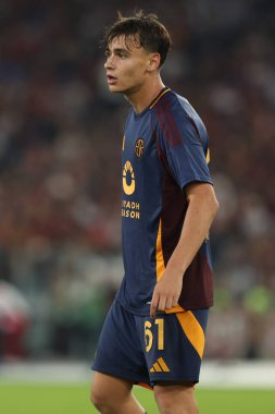 Roma, İtalya 22,09.2024: İtalyan futbolcu Niccolo Pisilli İtalya Futbol Şampiyonası Serie A Enilive 2024-2025 maçında AS Romanlar Udinese Calcio 'ya karşı Roma' daki Stadio Olimpico 'da.