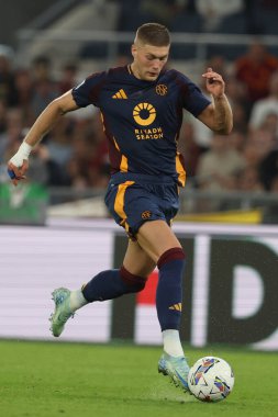 Roma, İtalya 22,09.2024: İtalya Futbol Şampiyonası sırasında Roma 'dan Artem Dovbyk Serie A Enilive 2024-2025 Roma-Udinese Calcio maçında Roma' daki Stadio Olimpico 'da AS Romanlara karşı.