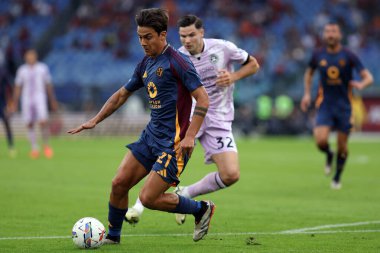 Roma, İtalya 22,09.2024: İtalyan futbol şampiyonluğu sırasında Paulo Dybala Serie A Enilive 2024-2025 Roma-Udinese Calcio maçında Roma 'daki Stadio Olimpico' da AS Roma-Udinese Calcio karşılaşması.