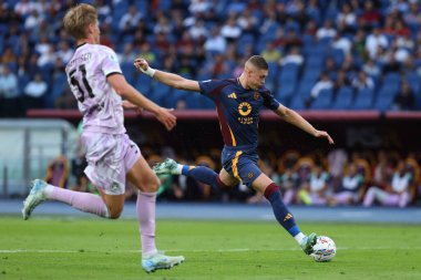 Roma, İtalya 22,09.2024: Roma 'dan Artem Dovbyk golü attı ve İtalya futbol şampiyonası Serie A Enilive 2024-2025 maçında Roma' daki Stadio Olimpico 'da AS Roma-Udinese Calcio maçında takımla birlikte kutladı..