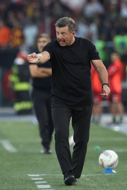 Roma, İtalya 22,09.2024: Kosta Runjaic teknik direktörü Udinese İtalya Futbol Şampiyonası 'nda Serie A Enilive 2024-2025 AS Romanlar Udinese Calcio' ya karşı Roma 'daki Stadio Olimpico' da oynanan karşılaşmada.