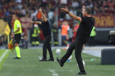 Roma, İtalya 22,09.2024: Kosta Runjaic teknik direktörü Udinese İtalya Futbol Şampiyonası 'nda Serie A Enilive 2024-2025 AS Romanlar Udinese Calcio' ya karşı Roma 'daki Stadio Olimpico' da oynanan karşılaşmada.