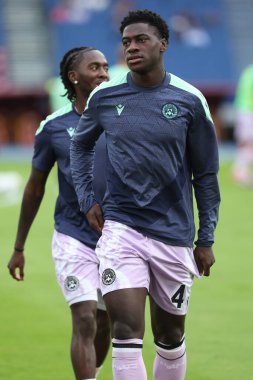 Roma, İtalya 22,09.2024: Udinese 'li James Abankwah İtalya futbol şampiyonası öncesinde oynanan ısınma turunda Serie A Enilive 2024-2025 Roma-Udinese Calcio maçında Roma' daki Stadio Olimpico 'da AS-Udinese Calcio' ya karşı.