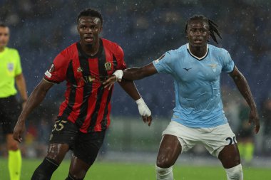 Roma, İtalya 03.10.2024: Nice Youssouf Ndayishimiye, Uefa Avrupa Ligi 2024-2025, 2. gün, Uefa Avrupa Ligi sırasında Lazio 'lu Loum Tchaouna, Roma Olimpiyat Stadyumu' nda SS Lazio 'ya karşı Ogc Nice arasındaki futbol karşılaşması.