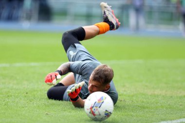 Roma, İtalya 6.10.2024: İvan Lazio Provedel İtalya futbol şampiyonası öncesinde Serie A Enilive 2024-2025 karşılaşması öncesinde 6 Ekim 2024 'te Roma' daki Stadio Olimpico 'da SS Lazio Empoli FC' ye karşı.