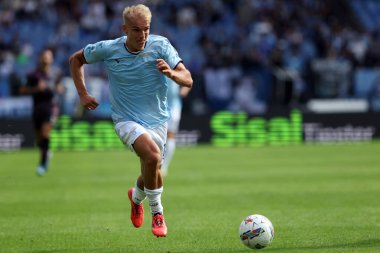 Roma, İtalya 6.10.2024: Lazio 'dan Gustav Isaksen İtalya Futbol Şampiyonası sırasında Serie A Enilive 2024-2025 karşılaşmasında SS Lazio - Empoli FC karşılaşmasında 6 Ekim 2024' te Roma 'da Stadio Olimpico' da.