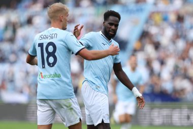 Roma, İtalya 6.10.2024: Lazio 'dan Gustav Isaksen, Lazio' dan Boulaye Dia İtalyan futbol şampiyonası sırasında Serie A Enilive 2024-2025 karşılaşmasında SS Lazio - Empoli FC.