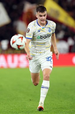 Roma, İtalya 24.10.2024: Dinamo Kiev 'den Taras Mykhavko Uefa Avrupa Ligi 2024-2025, 3. gün, AS Roma ve Dinamo Kiev arasında Roma Olimpiyat Stadyumu' nda oynanan futbol karşılaşması.