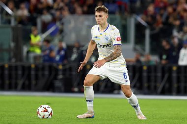 Roma, İtalya 24.10.2024: Dinamo Kiev 'den dVolodymyr Brazhko Uefa Avrupa Ligi 2024-2025, 3. gün, AS Roma ve Dinamo Kiev arasında Roma Olimpiyat Stadyumu' nda oynanan futbol karşılaşması.