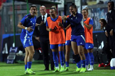 Roma, İtalya 25.10.2024: İtalyan Sofia Cantore 25 Ekim 2024 'te İtalya' nın başkenti Roma 'da oynanan Stadio Tre Fontane' de oynanan Uluslararası Arkadaş Canlısı Kadın karşılaşmasında golü attı ve takımla birlikte kutladı.