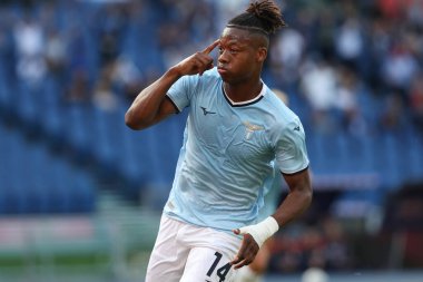 Roma, İtalya 27.10.2024: Lazio 'dan Tijjani Noslin 27 Ekim 2024' te Roma 'daki Stadio Olimpico' da oynanan SS Lazio - Genoa FC karşılaşmasında golü attı ve İtalya futbol şampiyonası Serie A Enilive 2025 maçında takımla birlikte kutladı..