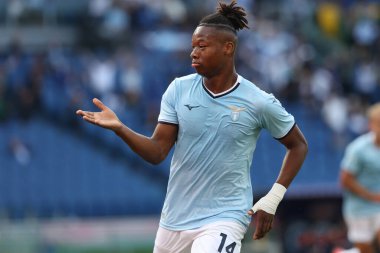 Roma, İtalya 27.10.2024: Lazio 'dan Tijjani Noslin 27 Ekim 2024' te Roma 'daki Stadio Olimpico' da oynanan SS Lazio - Genoa FC karşılaşmasında golü attı ve İtalya futbol şampiyonası Serie A Enilive 2025 maçında takımla birlikte kutladı..