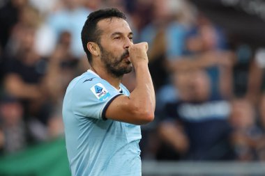 Roma, İtalya 27.10.2024: Lazio 'lu Pedro 27 Ekim 2024' te Roma 'daki Stadio Olimpico' da oynanan SS Lazio-Genoa FC karşılaşmasında golü attı ve İtalya Futbol Şampiyonası Serie A Enilive 2024-2025 maçında takımla birlikte kutladı..