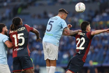 Roma, İtalya 27.10.2024: Lazio 'lu Matias Vecino, İtalya futbol şampiyonası Serie A Enilive 2024-2025 karşılaşmasında golü attı ve 27 Ekim 2024' te Roma 'daki Stadio Olimpico' da SS Lazio 'ya karşı Cenova FC karşılaşmasını takımla birlikte kutladı..