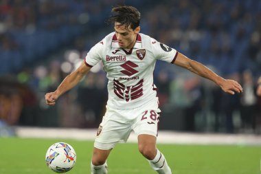 Roma, İtalya 31.10.2024: İtalyan futbolcu Samuele Ricci İtalya Futbol Şampiyonası Serie A Enilive 2024-2025 maçında AS Romanlar Torino Fc 'ye karşı 31 Ekim 2024' te Roma 'daki Stadio Olimpico' da.