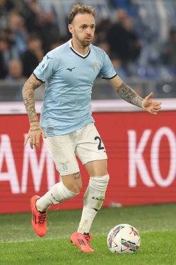 Roma, İtalya 4.11.2024: Lazio 'lu Manuel Lazzari İtalyan futbol şampiyonası sırasında Serie A Enilive 2024-2025 karşılaşmasında SS Lazio, Cagliari Calcio' ya karşı 4 Kasım 2024 'te Roma' da Stadio Olimpico 'da oynanan karşılaşma..