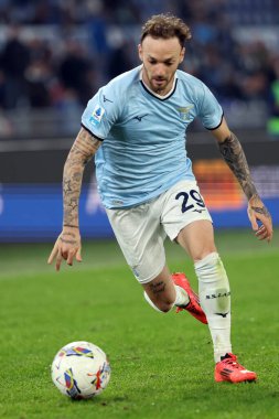 Roma, İtalya 4.11.2024: Lazio 'lu Manuel Lazzari İtalyan futbol şampiyonası sırasında Serie A Enilive 2024-2025 karşılaşmasında SS Lazio, Cagliari Calcio' ya karşı 4 Kasım 2024 'te Roma' da Stadio Olimpico 'da oynanan karşılaşma..