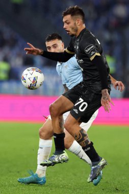 Roma, İtalya 4.11.2024: İtalyan futbolcu Gianluca Gaetano İtalya Futbol Şampiyonası sırasında Serie A Enilive 2024-2025 karşılaşmasında SS Lazio ve Cagliari Calcio 4 Kasım 2024 tarihinde Roma 'da Stadio Olimpico' da karşılaştılar..