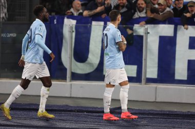 Roma, İtalya 4.11.2024: Lazio 'dan Mattia Zaccagni gol cezası aldı ve İtalya futbol şampiyonası Serie A Enilive 2024-2025 karşılaşmasında takımla birlikte kutladı: SS Lazio - Cagliari Calcio maçı 4 Kasım 2024' te Roma 'da Stadio Olimpico' da.