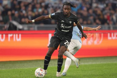 Roma, İtalya 4.11.2024: Cagliari 'li Antoine Makoumbou İtalya Futbol Şampiyonası sırasında Serie A Enilive 2024-2025 karşılaşmasında SS Lazio ve Cagliari Calcio 4 Kasım 2024' te Roma 'daki Stadio Olimpico' da karşı karşıya geldiler..