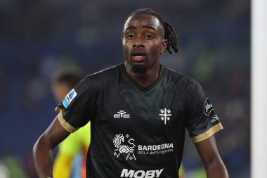 Roma, İtalya 4.11.2024: Cagliari 'li Antoine Makoumbou İtalya Futbol Şampiyonası sırasında Serie A Enilive 2024-2025 karşılaşmasında SS Lazio ve Cagliari Calcio 4 Kasım 2024' te Roma 'daki Stadio Olimpico' da karşı karşıya geldiler..