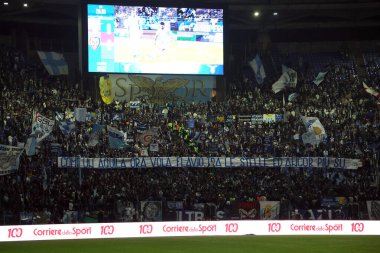 Roma, İtalya 4.11.2024: İtalyan futbol şampiyonası Serie A Enilive 2024-2025 karşılaşmasından önce Flacio adlı taraftarlar için Banner öldü..