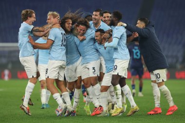Roma, İtalya 07.11.2024: Lazio oyuncuları 7 Kasım 2024 'te Roma' daki Olimpiyat Stadyumu 'nda SS Lazio ile Fc Porto arasında oynanan 4..