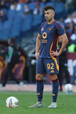 Roma, İtalya 10.11.2024: İtalyan futbolcu Stephan El Shaarawy İtalya futbol şampiyonluğu sırasında Serie A Enilive 2024-2025 AS Roman Bologna FC 1909 Roma 'daki Stadio Olimpico maçında.