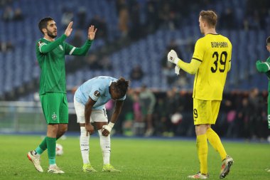Roma, İtalya 28.11.2024: Ludogorets 'ten Dinis Almeida, Uefa Avrupa Ligi 2024-2025, 5. gün, Uefa Avrupa Ligi' nden Hendrik Bonmann, SS Lazio Ludogorets Razgrad 'a karşı Roma Olimpiyat Stadyumu' nda oynanan futbol karşılaşması.