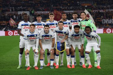 Roma, İtalya 2.12.2024: İtalya futbol şampiyonasından önce Atalanta takımı Serie A Enilive 2024-2025 maçında AS Roma, Atalanta Bergamasca Calcio 'ya karşı Roma' da 2 Aralık 2024 'te Stadio Olimpico' da oynanan karşılaşma..
