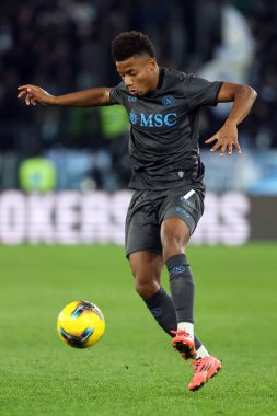 Roma, İtalya 5.12.2024: Napoli 'li David Neres İtalyan futbol karşılaşması Freccia Rossa Coppa Italia (İtalya Kupası) 2024-2025 SS Lazio ile SSC Napoli Roma' daki Olimpiyat Stadyumu 'nda karşılaştı.