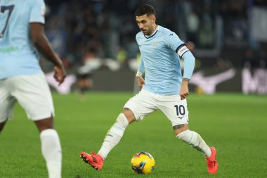 Roma, İtalya 5.12.2024: Lazio 'lu Mattia Zaccagni İtalyan futbol karşılaşması sırasında Freccia Rossa Coppa Italia (İtalya Kupası) 2024-2025 SS Lazio ile SSC Napoli Roma Olimpiyat Stadyumu' nda karşı karşıya.