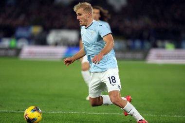 Roma, İtalya 5.12.2024: İtalyan futbolcu Gustav Isaksen İtalyan futbol karşılaşmasında Freccia Rossa Coppa Italia (İtalya Kupası) 2024-2025 SS Lazio ile SSC Napoli Roma Olimpiyat Stadyumu 'nda karşı karşıya.