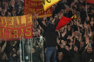 Roma, İtalya 7.12.2024: İtalya futbol şampiyonası sırasındaki Lecce taraftarları Serie A Enilive 2024-2025 maçında AS Romanlar ABD Lecce 'ye karşı Roma' daki Stadio Olimpico 'da.