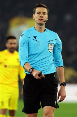 Roma, İtalya 12.12.2024: Uefa Avrupa Ligi 2024-2025, 6. gün hakem Daniel Siebert, Roma 'daki Olimpiyat Stadyumu' nda AS Romanlar SC Braga 'ya karşı oynanan futbol maçı.