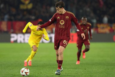 Roma, İtalya 12.12.2024: Uefa Avrupa Ligi 2024-2025, 6. gün Roma 'daki Olimpiyat Stadyumu' nda AS Romanlar SC Braga 'ya karşı oynanan futbol karşılaşması sırasında Romanlardan Niccolo Pisilli.