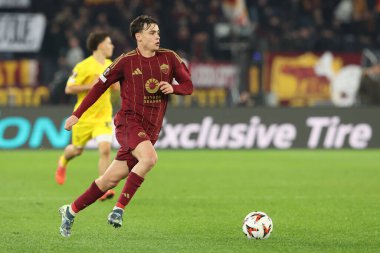 Roma, İtalya 12.12.2024: Uefa Avrupa Ligi 2024-2025, 6. gün Roma 'daki Olimpiyat Stadyumu' nda AS Romanlar SC Braga 'ya karşı oynanan futbol karşılaşması sırasında Romanlardan Niccolo Pisilli.