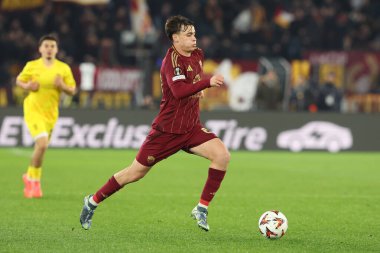 Roma, İtalya 12.12.2024: Uefa Avrupa Ligi 2024-2025, 6. gün Roma 'daki Olimpiyat Stadyumu' nda AS Romanlar SC Braga 'ya karşı oynanan futbol karşılaşması sırasında Romanlardan Niccolo Pisilli.
