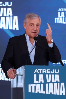 Roma, İtalya 15.12.2024: Antonio Tajani, iktidar partisi Fratelli D 'Italia' nın Atreju 2024 Sirki 'nde düzenlediği siyasi etkinlik sırasında konuştu.