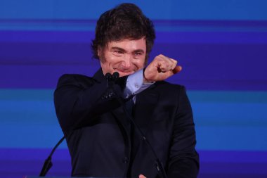 Roma, İtalya 14.12.2024: Arjantin başkanı Javier Milei, iktidar partisi Fratelli D 'Italia' nın Roma 'daki Circo Massimo' da düzenlediği siyasi etkinlik sırasında konuştu.