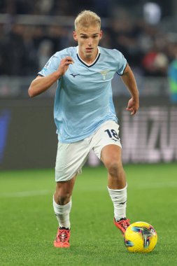 Roma, İtalya 16.12.2024: Lazio 'dan Gustav Isaksen İtalya futbol şampiyonluğu sırasında Serie A Enilive 2024-2025 karşılaşmasında SS Lazio FC Internazionale' ye karşı Roma 'daki Stadio Olimpico 