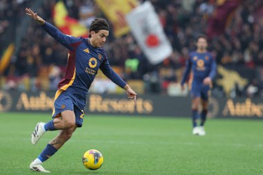 Roma, İtalya 22.12.2024: İtalyan futbolcu Paulo Dybala İtalya Futbol Şampiyonası sırasında Serie A Enilive 2024-2025 AS Roma-Parma Calcio maçında Roma 'daki Stadio Olimpico' da.