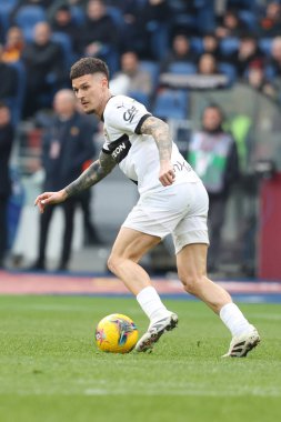 Roma, İtalya 22.12.2024: İtalya Futbol Şampiyonası sırasında Parmalı Dennis Man Serie A Enilive 2024-2025 Roma-Parma Calcio maçında Roma 'da Stadio Olimpico' da.