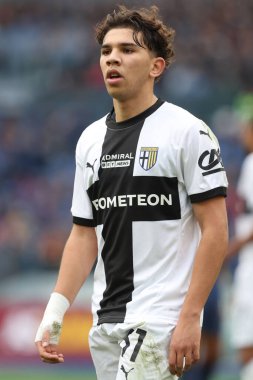 Roma, İtalya 22.12.2024: İtalya futbol şampiyonluğu sırasındaki Parma Samanı Serie A Enilive 2024-2025 maçında AS Roma-Parma Calcio maçında Roma 'da Stadio Olimpico' da.