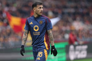 Roma, İtalya 22.12.2024: İtalyan futbol şampiyonluğu sırasındaki Leandro Paredes Serie A Enilive 2024-2025 Roma-Parma Calcio karşılaşması Roma 'daki Stadio Olimpico' da.